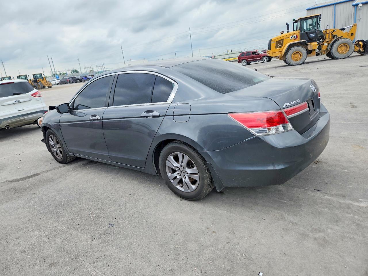 2012 Honda Accord - Фото 2