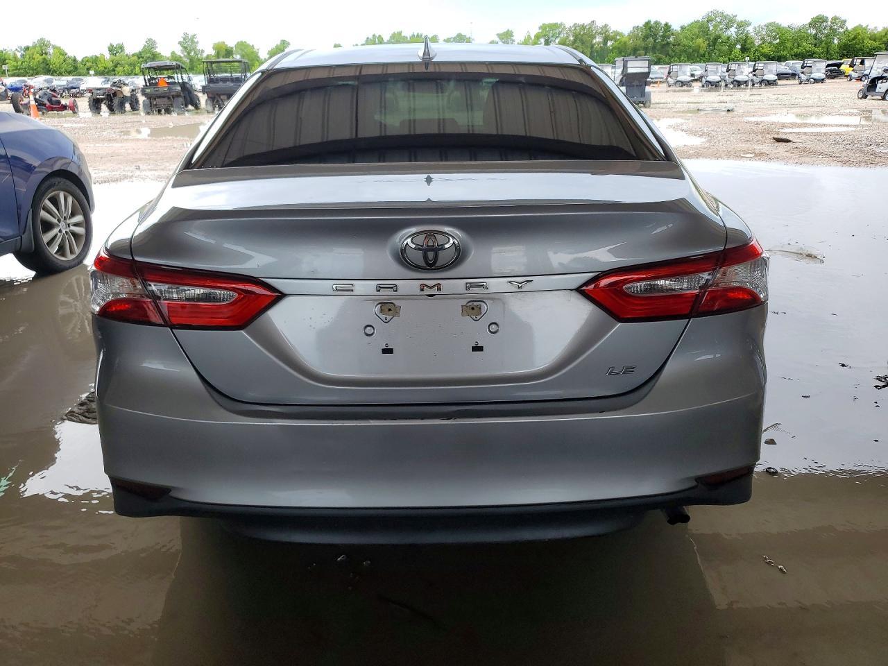 2019 Toyota Camry Le - Фото 6
