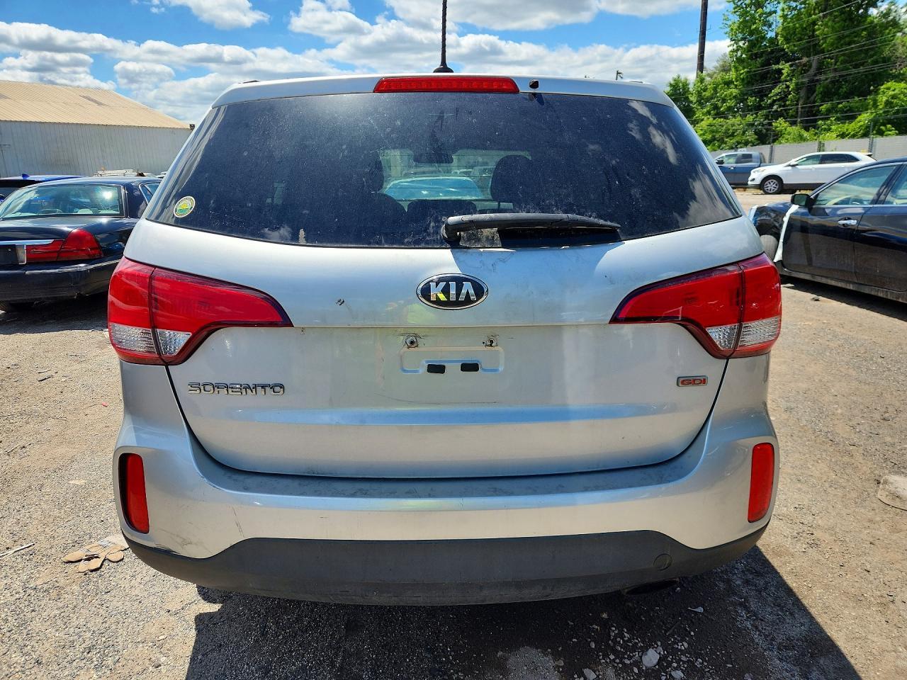 2015 Kia Sorento Lx - Фото 6
