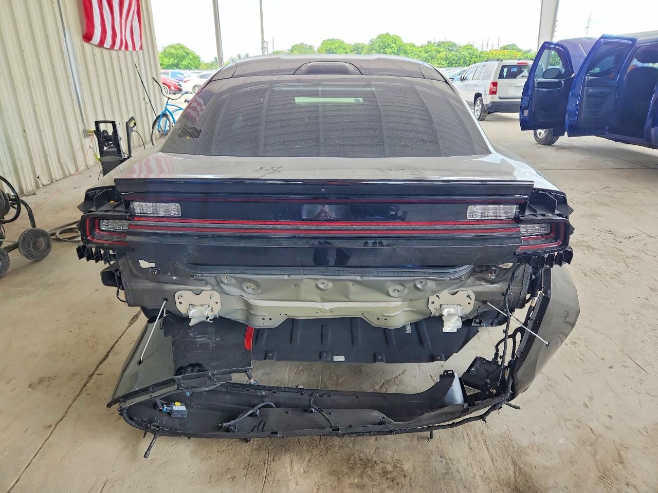 2025 Dodge Charger - Image 6
