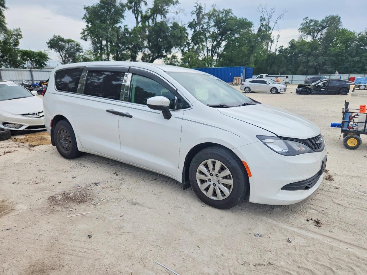 2018 Chrysler Pacifica L - Фото 4