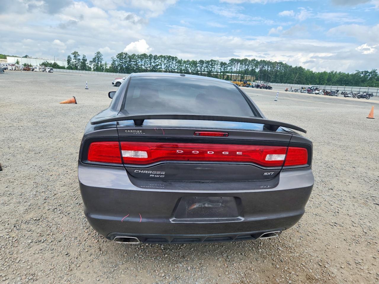 2014 Dodge Charger Sxt - Image 6