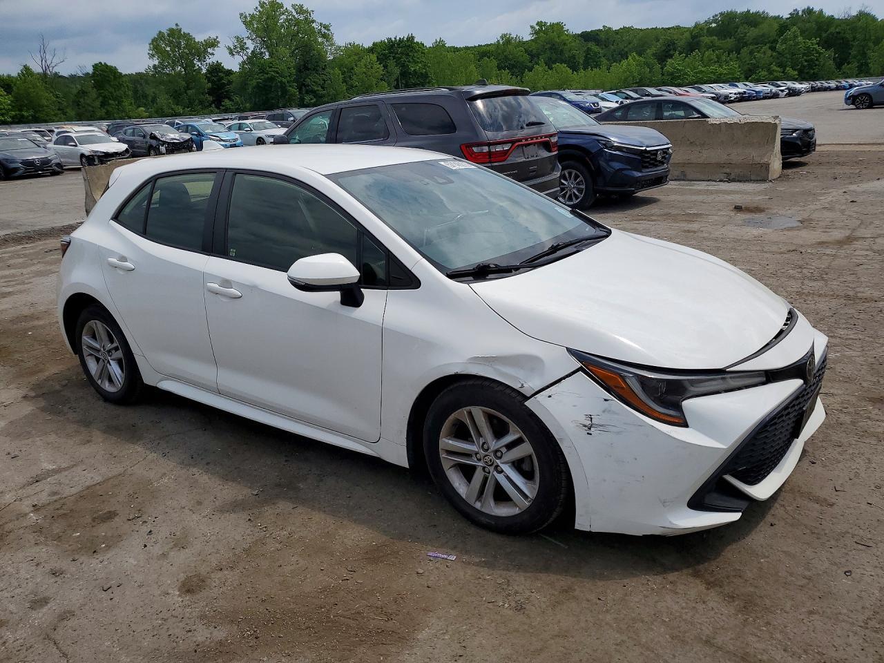 2022 Toyota Corolla Hatchback Se - Фото 4