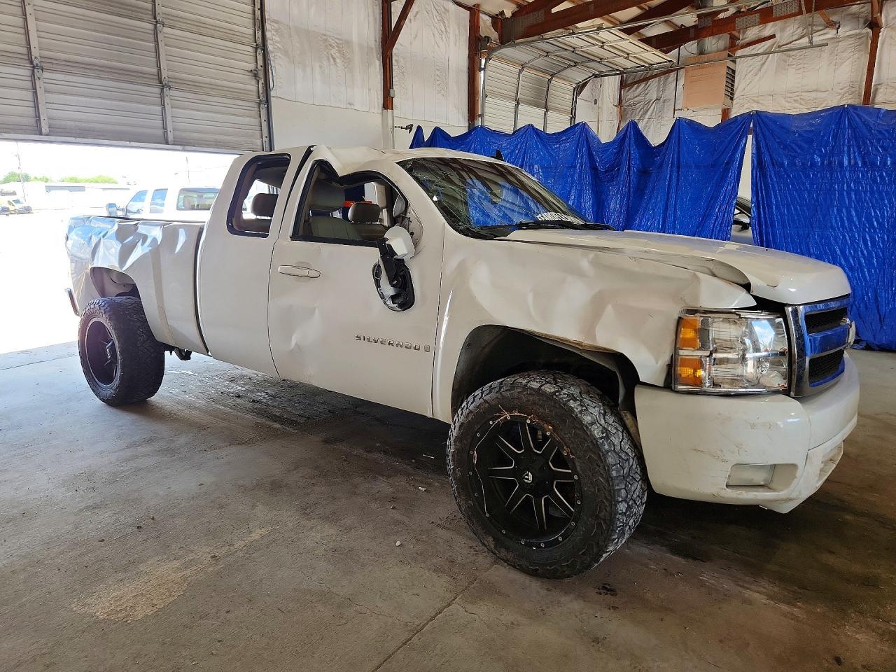 2007 Chevrolet Silverado K1500 - Image 4