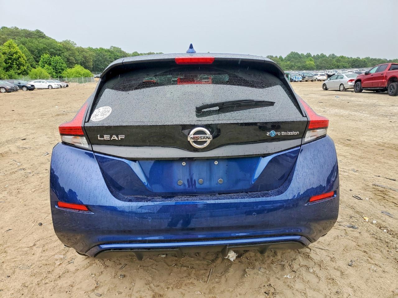 2022 Nissan Leaf S - Фото 6