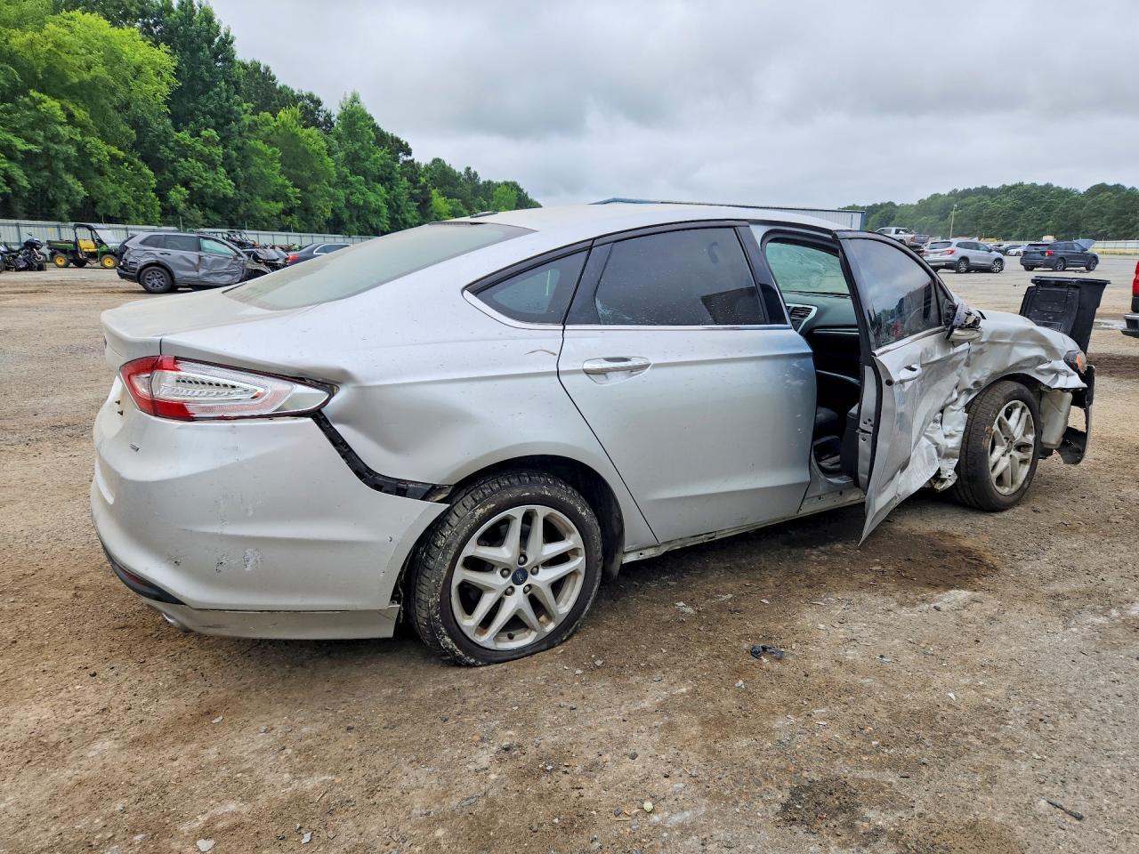 2016 Ford Fusion Se - Image 3