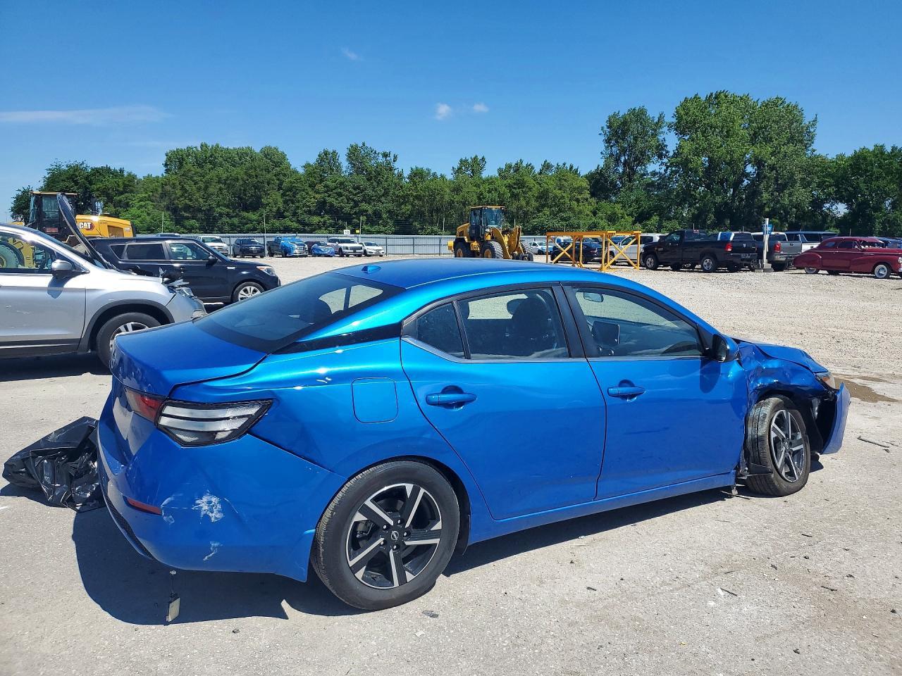 2025 Nissan Sentra Sv - Image 3
