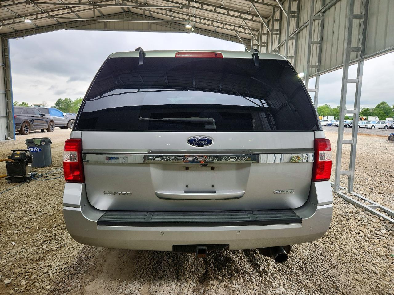 2016 Ford Expedition Limited - Image 6