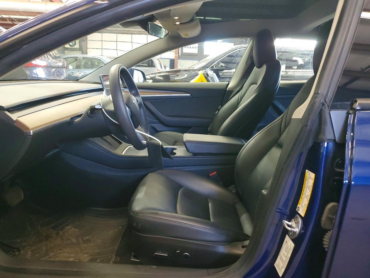 2023 Tesla Model 3 - Image 7
