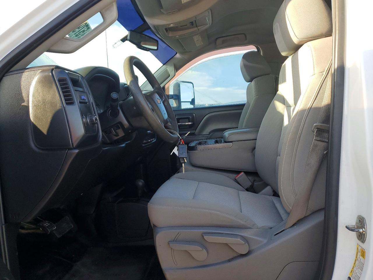 2015 Chevrolet Silverado K2500 Heavy Duty - Image 7