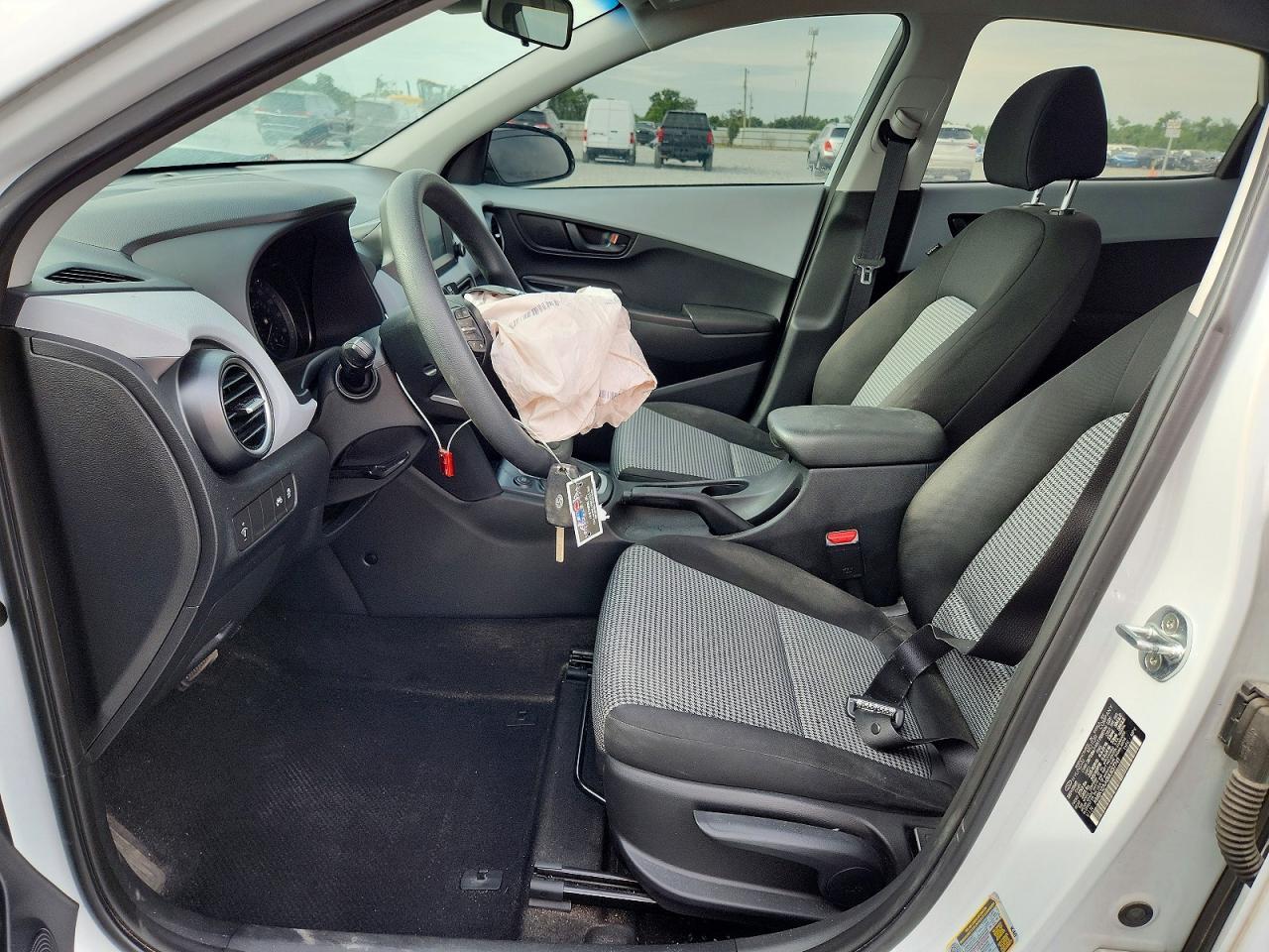 2021 Hyundai Kona Se - Фото 7