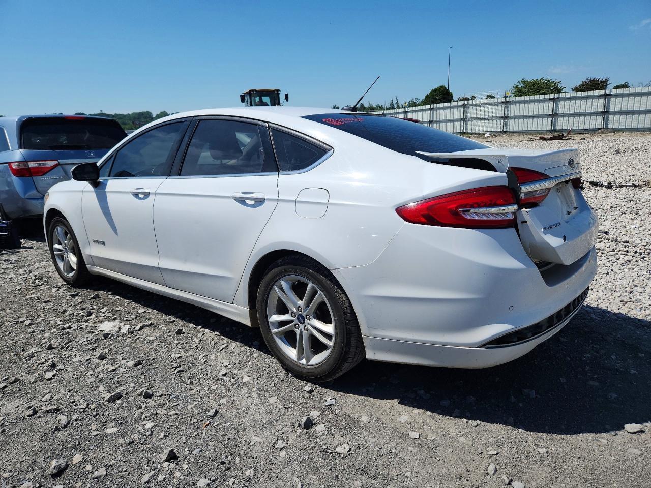 2018 Ford Fusion Se Hybrid - Image 2
