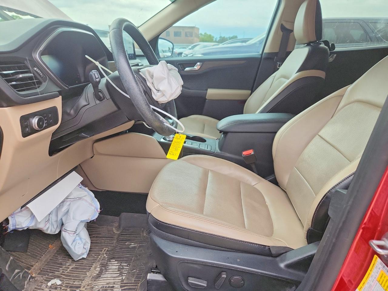 2020 Ford Escape Titanium - Image 7