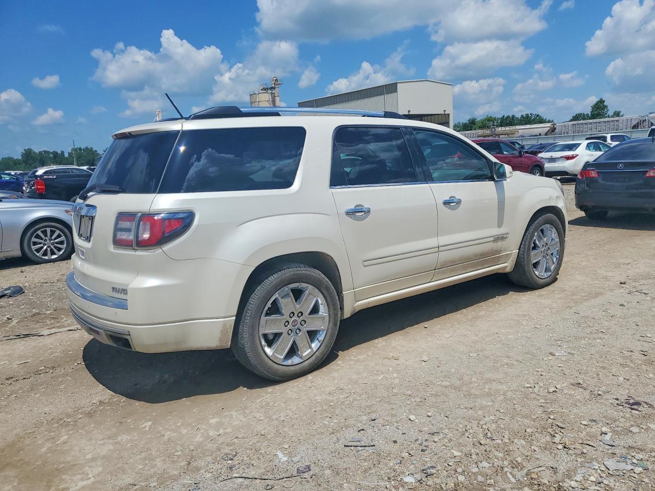 2015 GMC Acadia Denali - Image 3