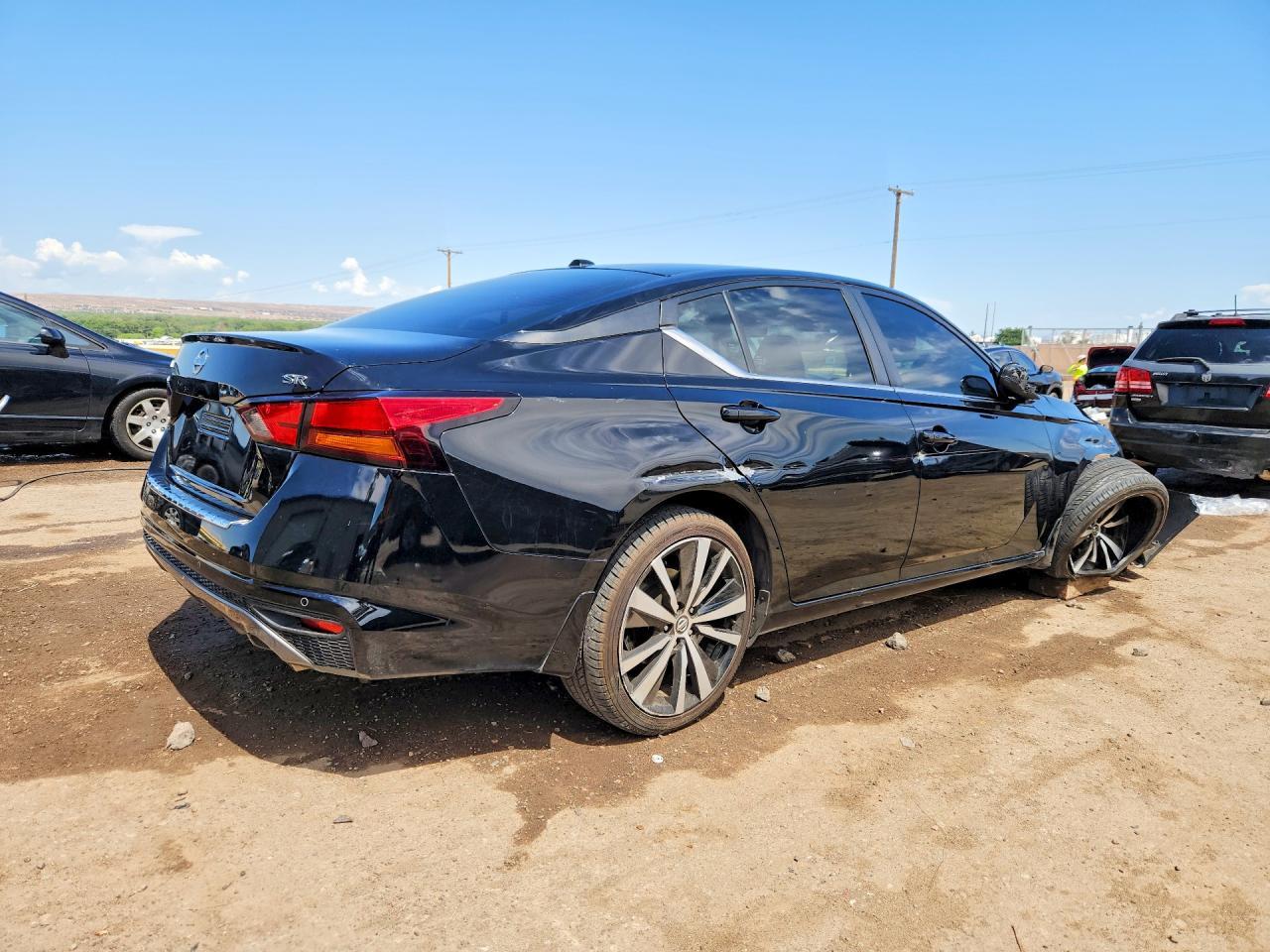 2022 Nissan Altima Sr - Image 3