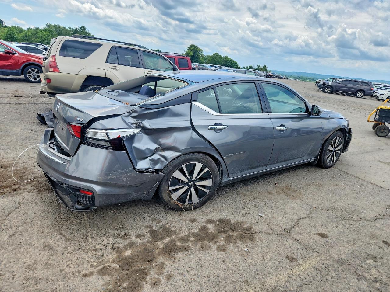 2020 Nissan Altima Sv - Image 3