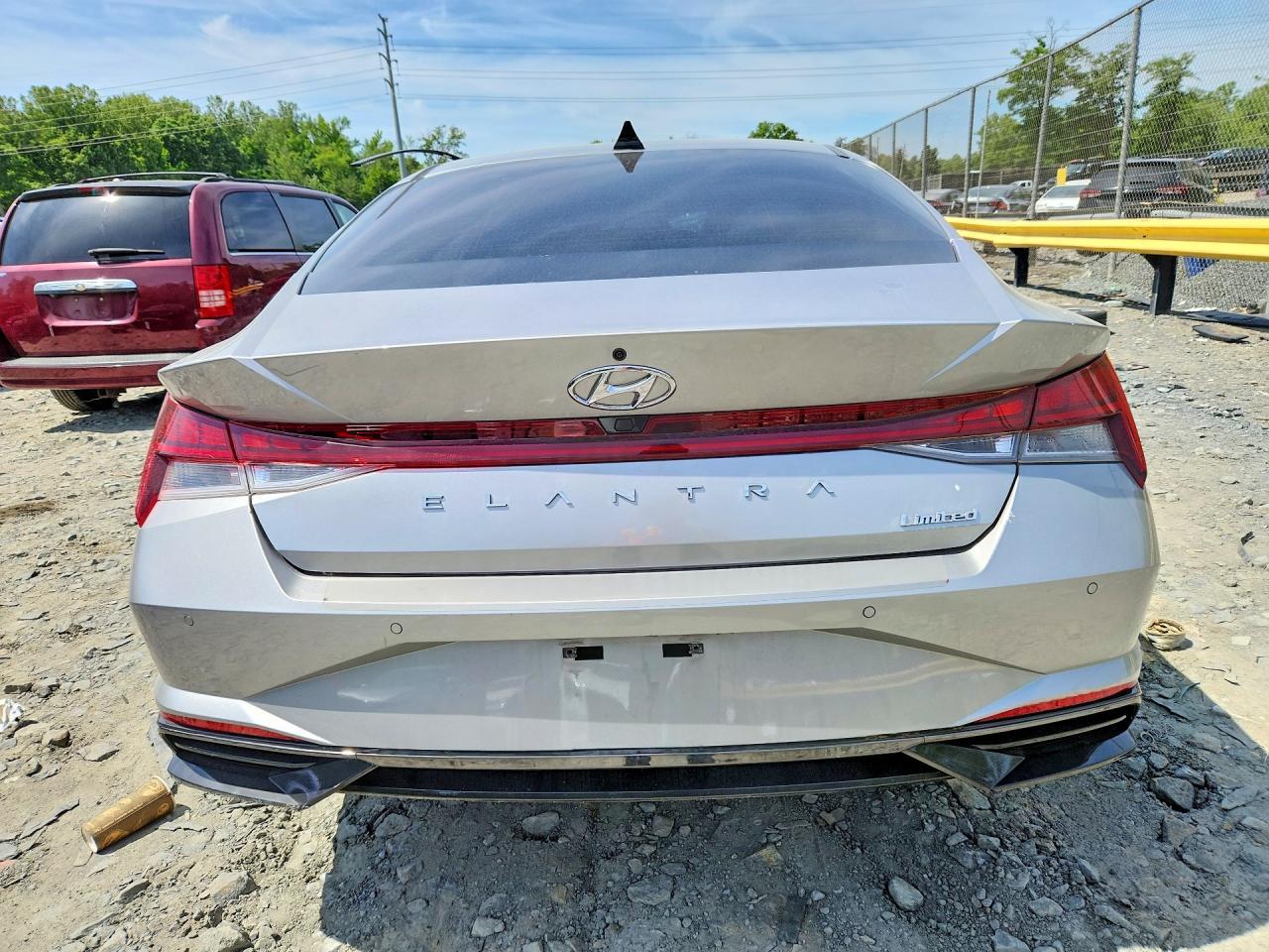2023 Hyundai Elantra Limited - Фото 6