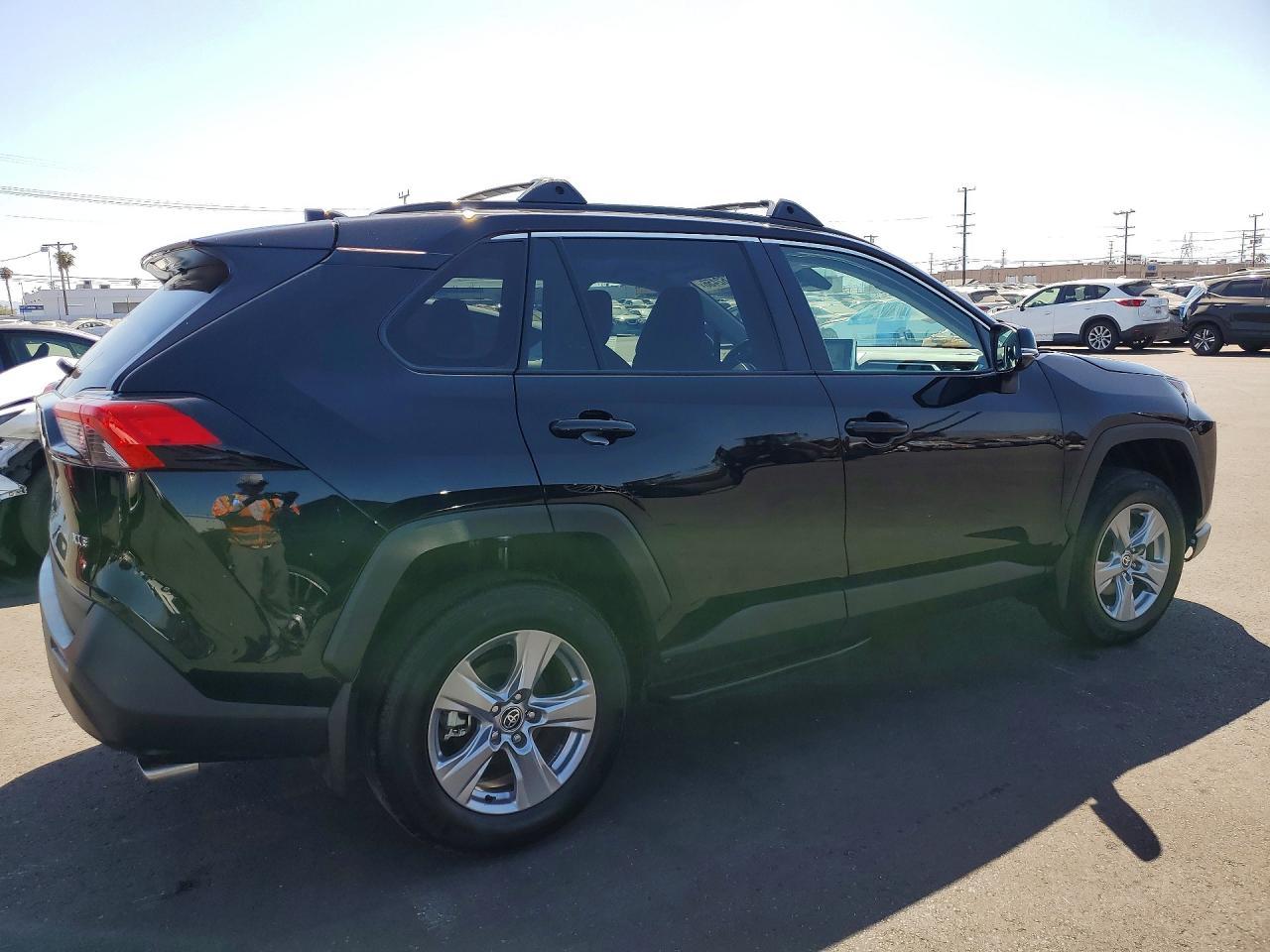 2025 Toyota Rav4 Xle - Фото 3