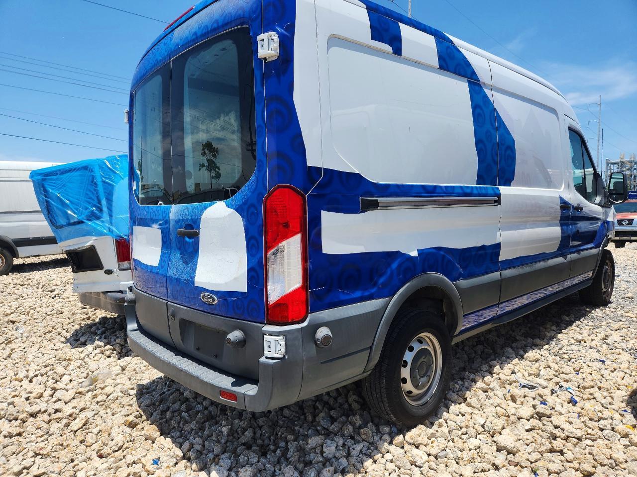 2017 Ford Transit T-250 Delivery Van - Image 3