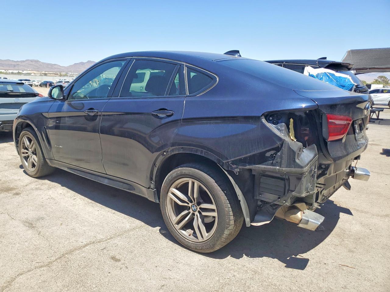 2016 BMW X6 xDrive35I - Фото 2