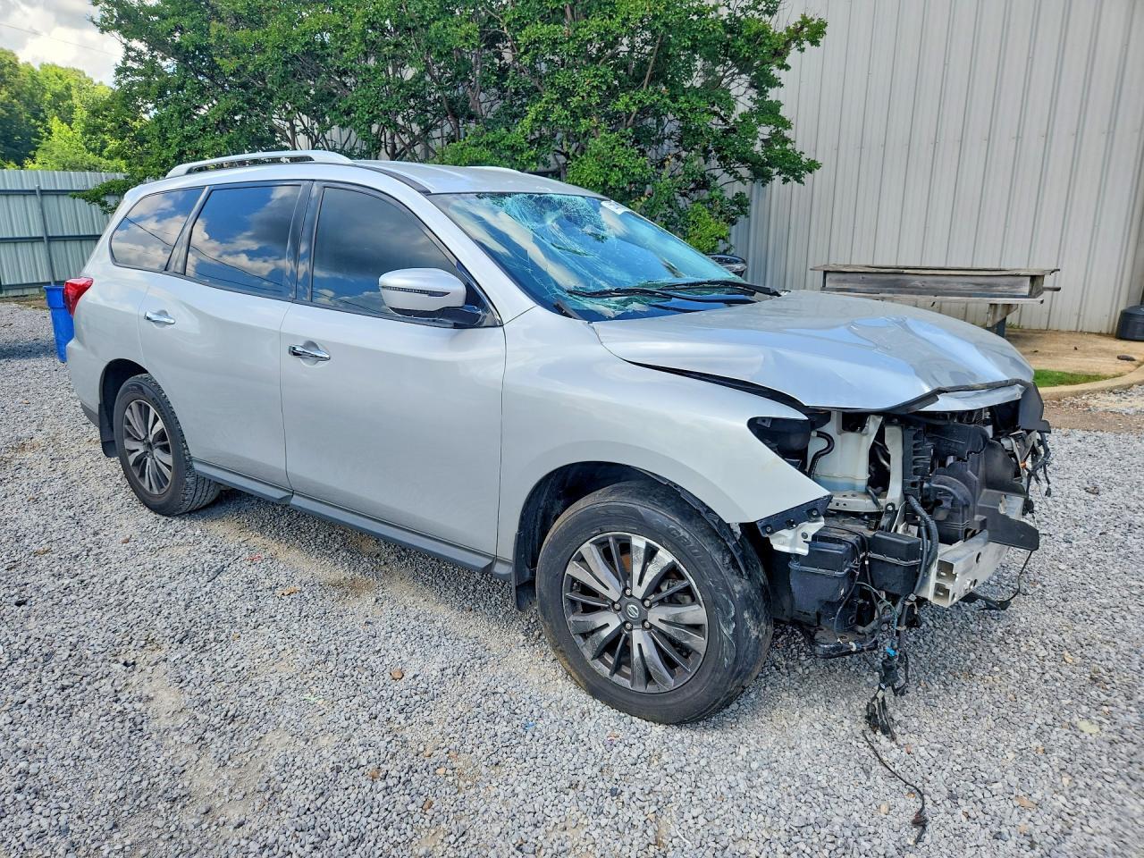 2017 Nissan Pathfinder S - Фото 4