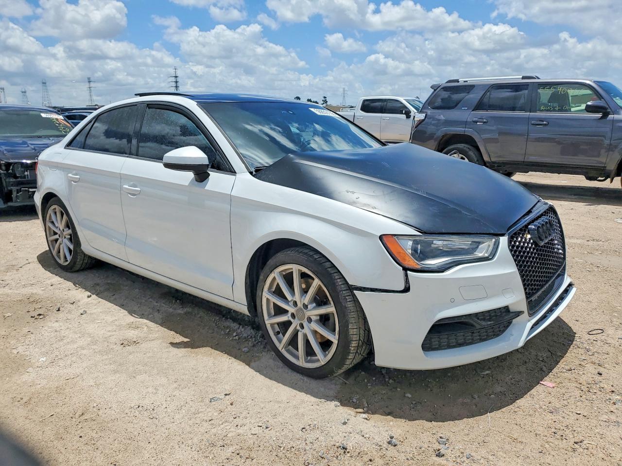 2016 Audi A3 Premium - Фото 4