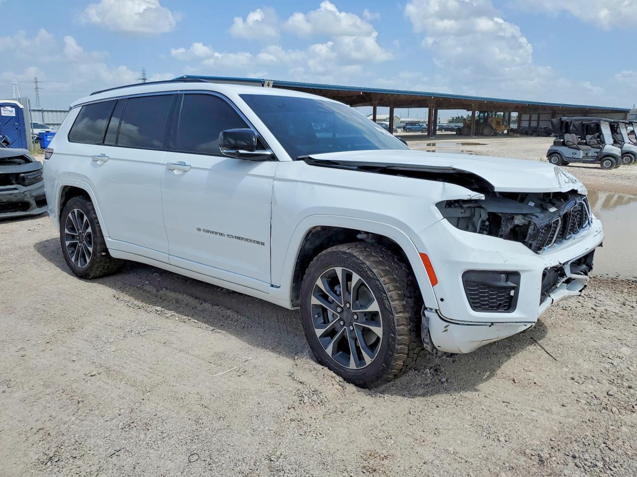 2023 Jeep Grand Cherokee L Overland - Image 4