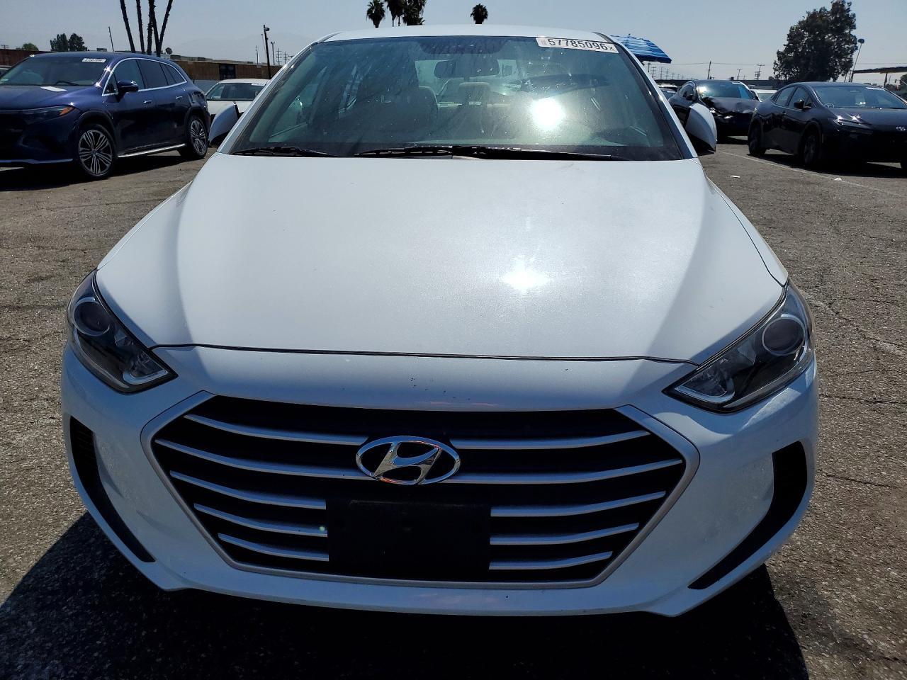 2018 Hyundai Elantra Sel - Image 5