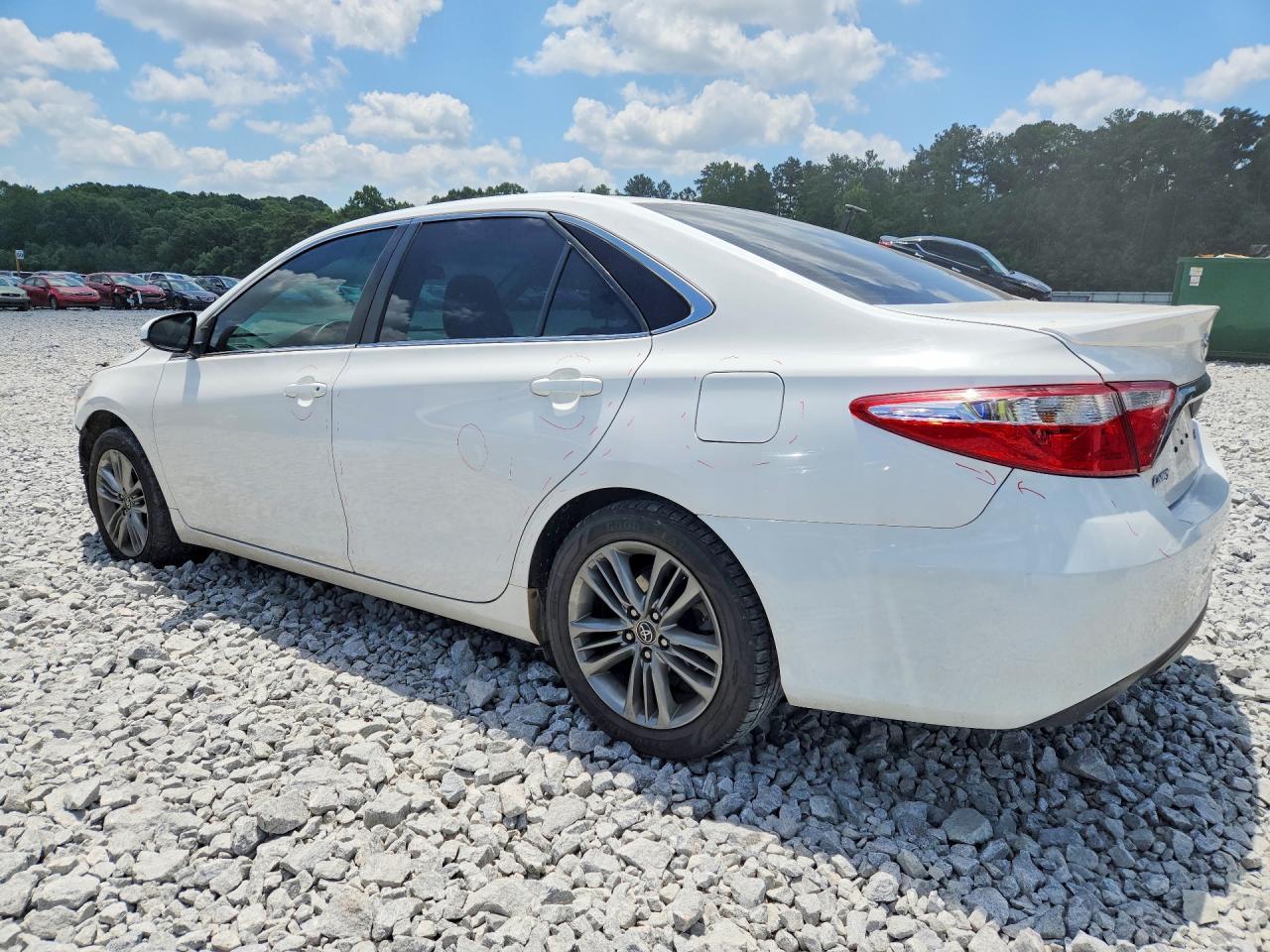 2015 Toyota Camry Se - Фото 2