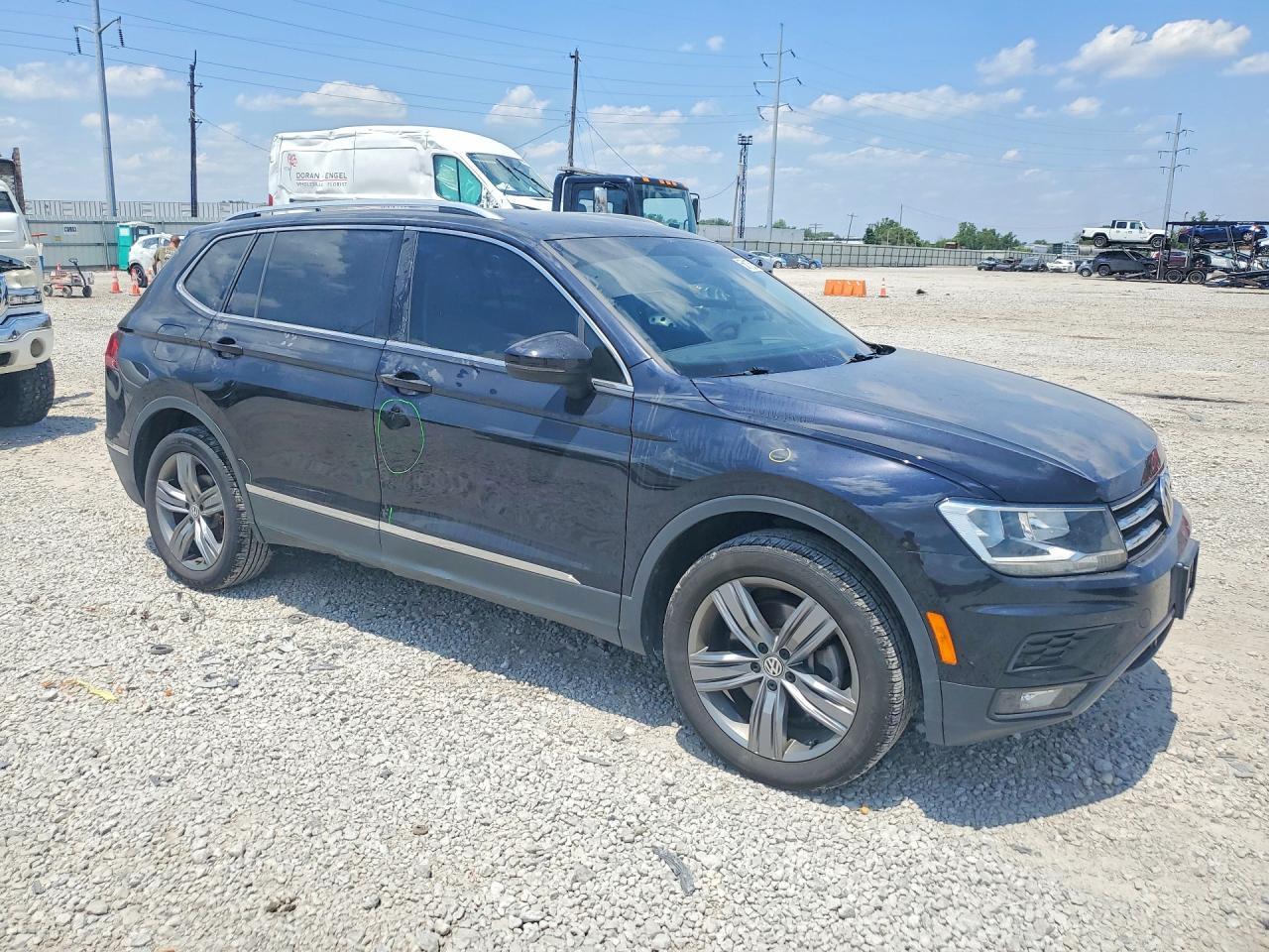 2020 Volkswagen Tiguan Se - Фото 4