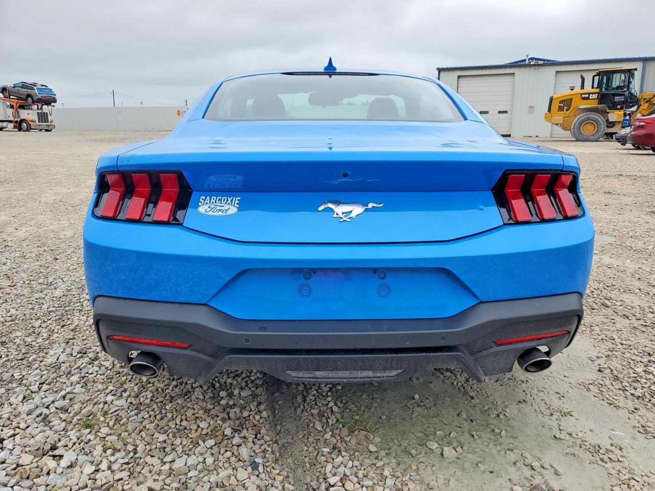 2025 Ford Mustang - Фото 6