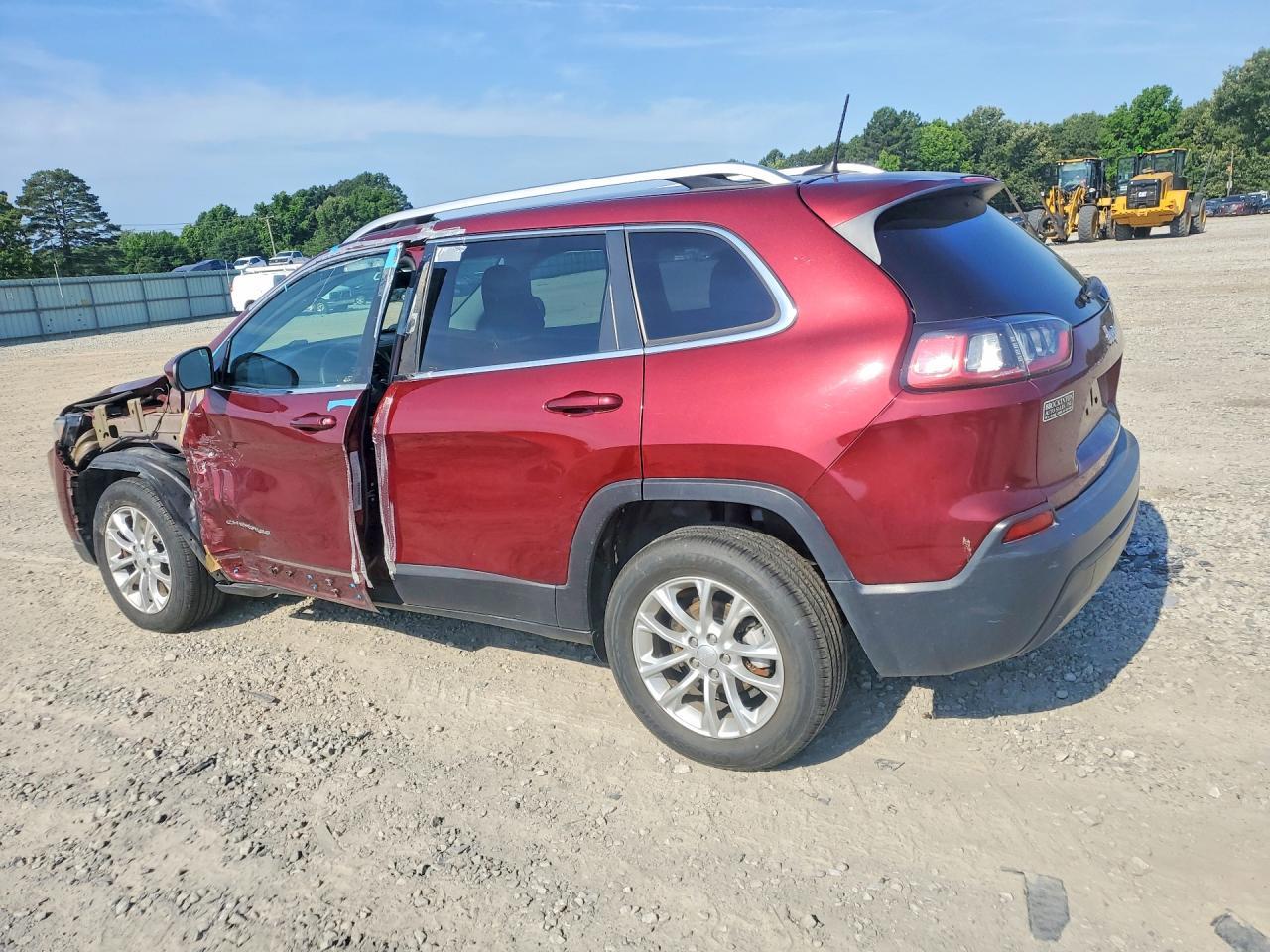 2019 Jeep Cherokee Latitude - Фото 2