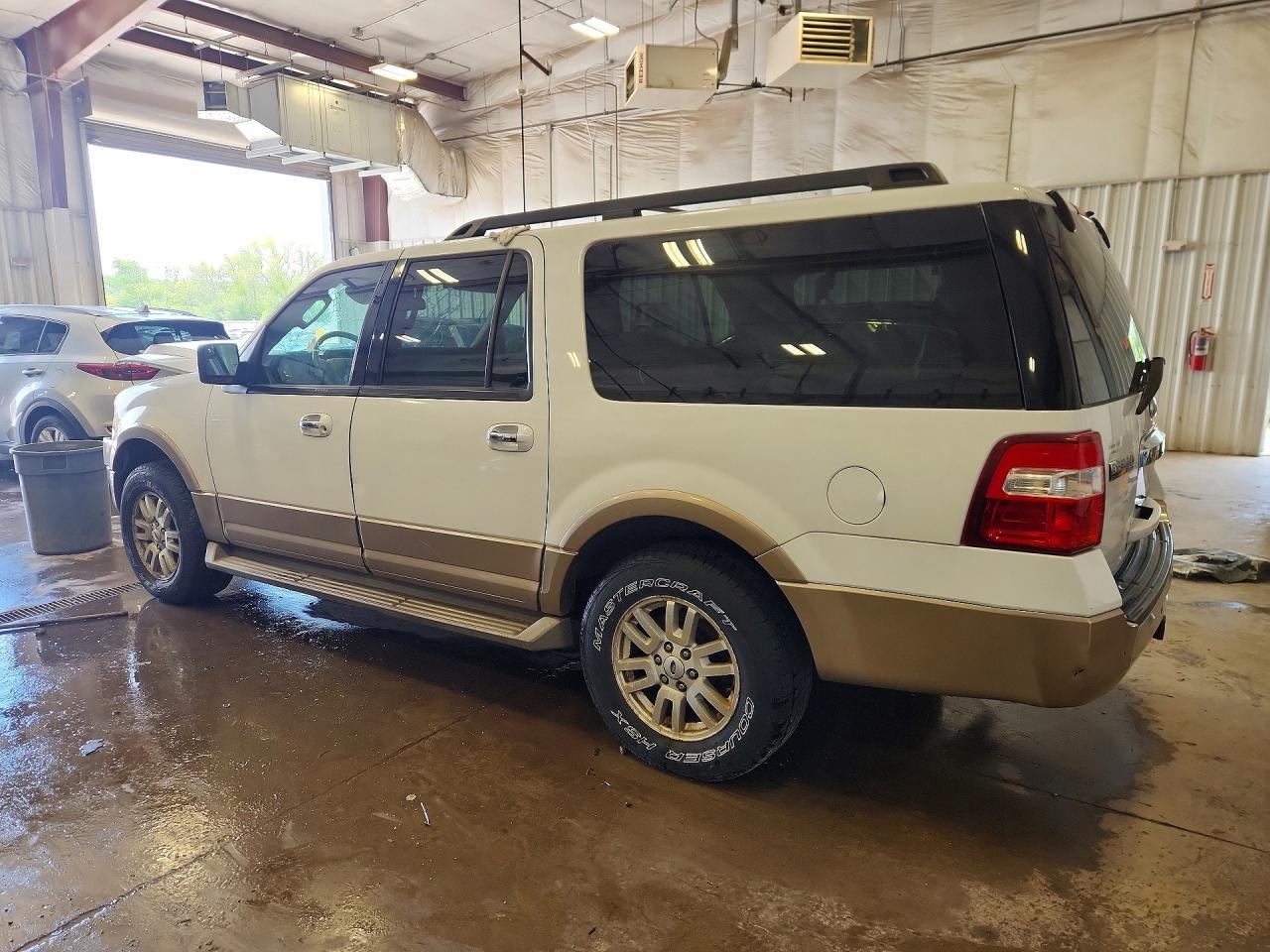 2012 Ford Expedition El Xlt - Фото 2