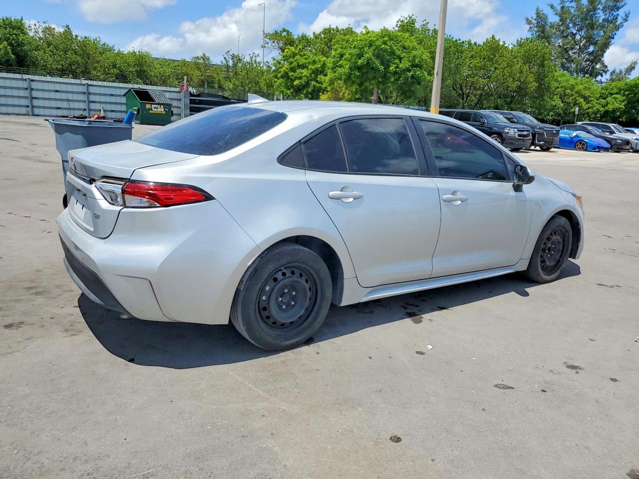 2024 Toyota Corolla Le - Фото 3