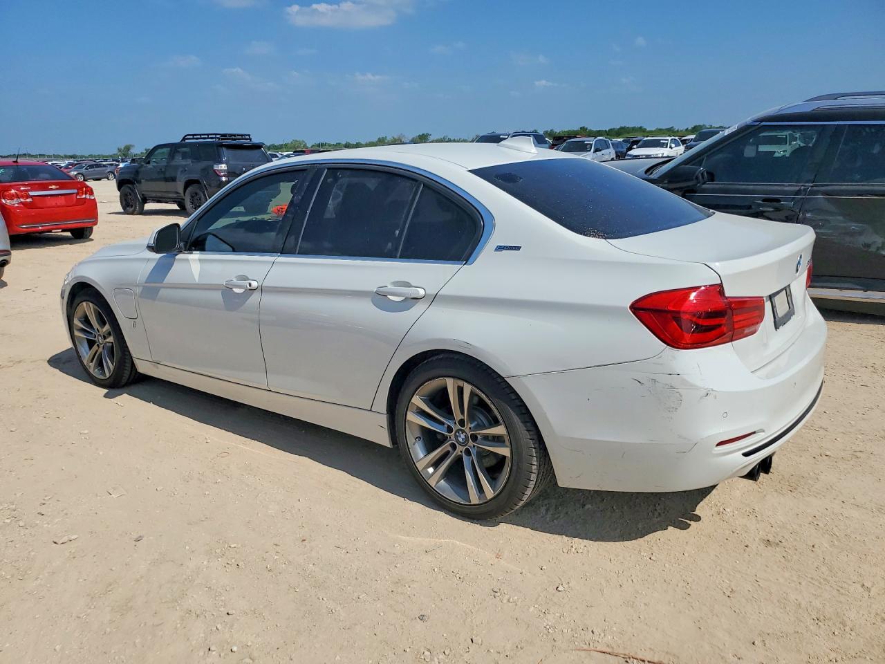 2017 BMW 328I 4Dr - Image 2