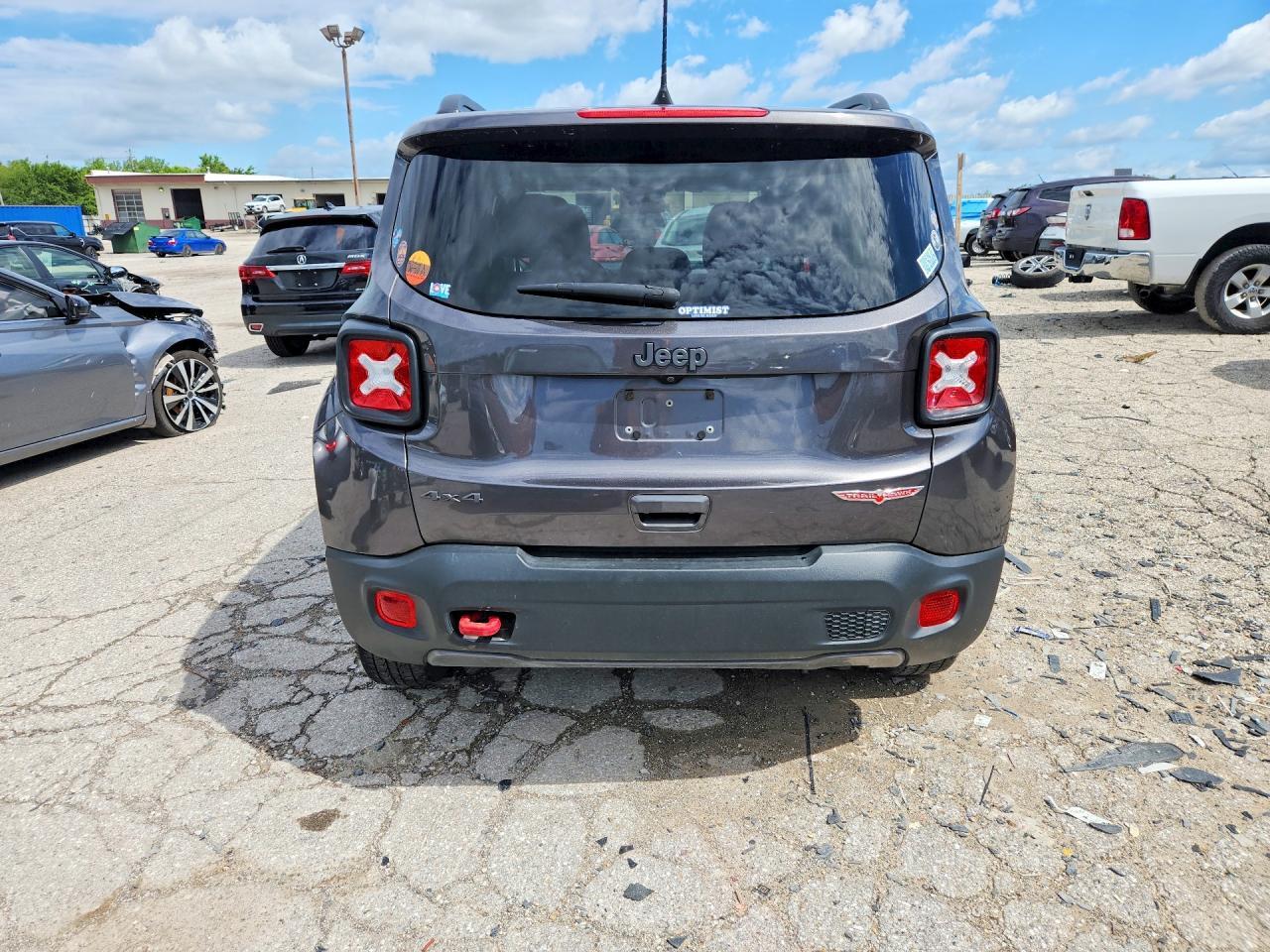 2019 Jeep Renegade Trailhawk - Image 6
