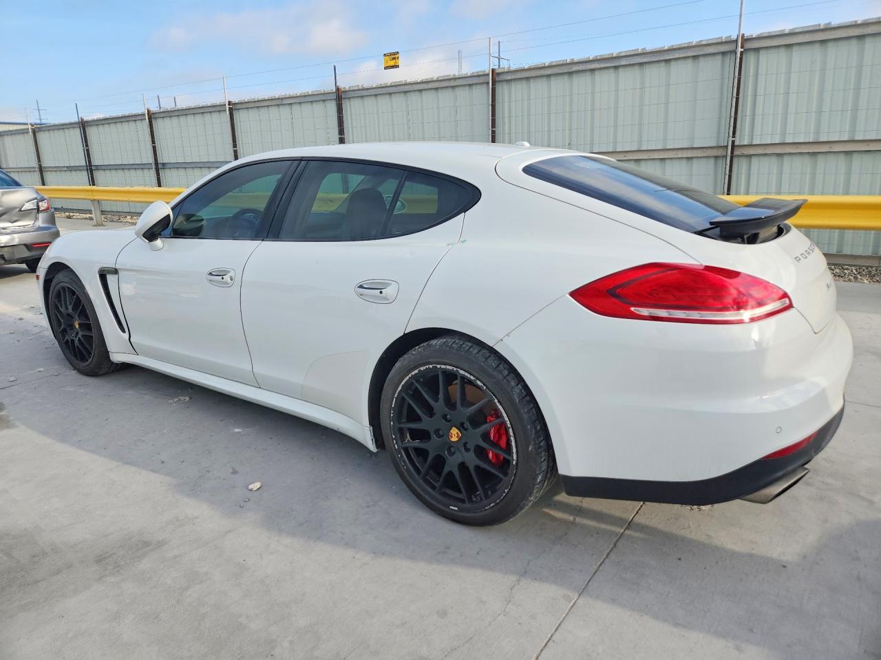 2016 Porsche Panamera 2 - Фото 2