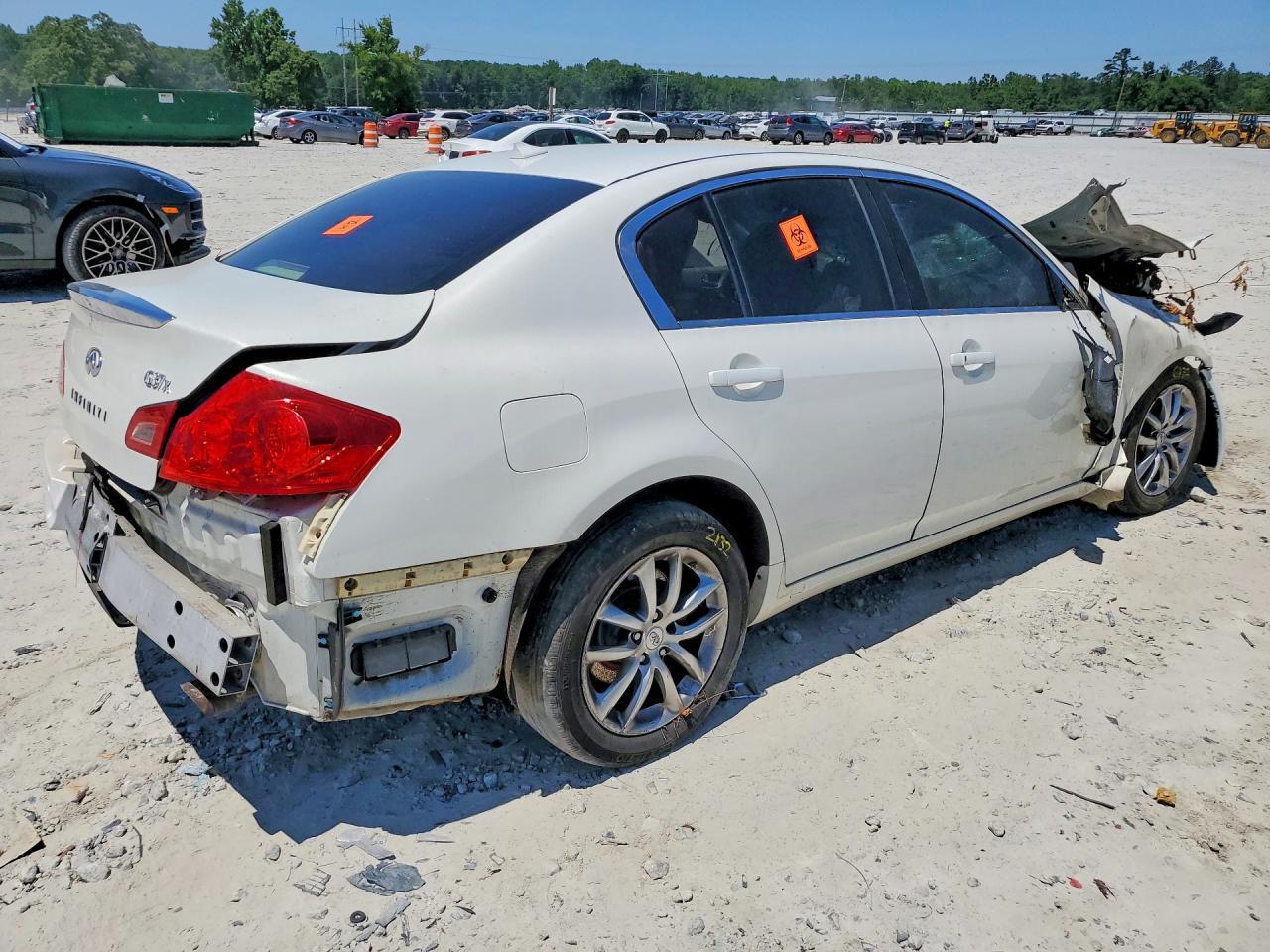 2009 Infiniti G37 Sedan X - Фото 3