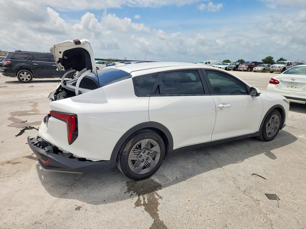 2025 Kia K4 Lx - Image 3