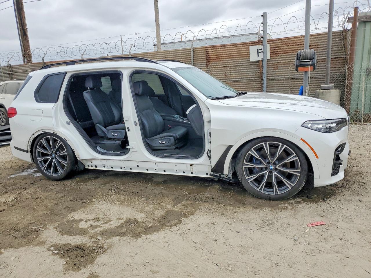 2019 BMW X7 xDrive50I - Фото 4