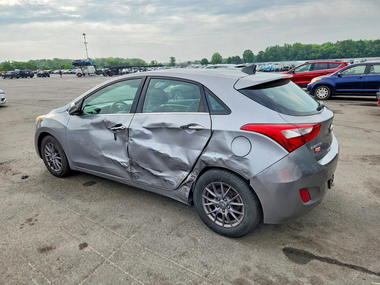 2013 Hyundai Elantra Gt Base - Фото 2