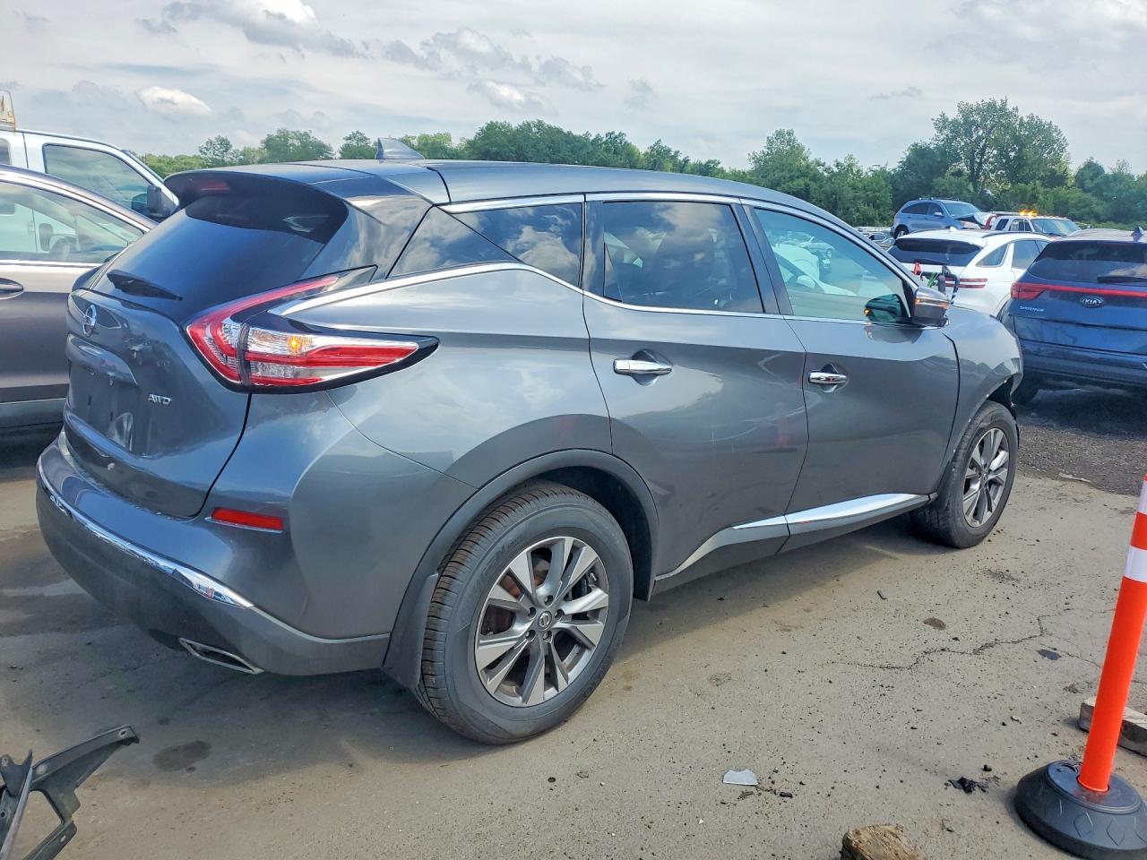 2016 Nissan Murano S - Фото 3