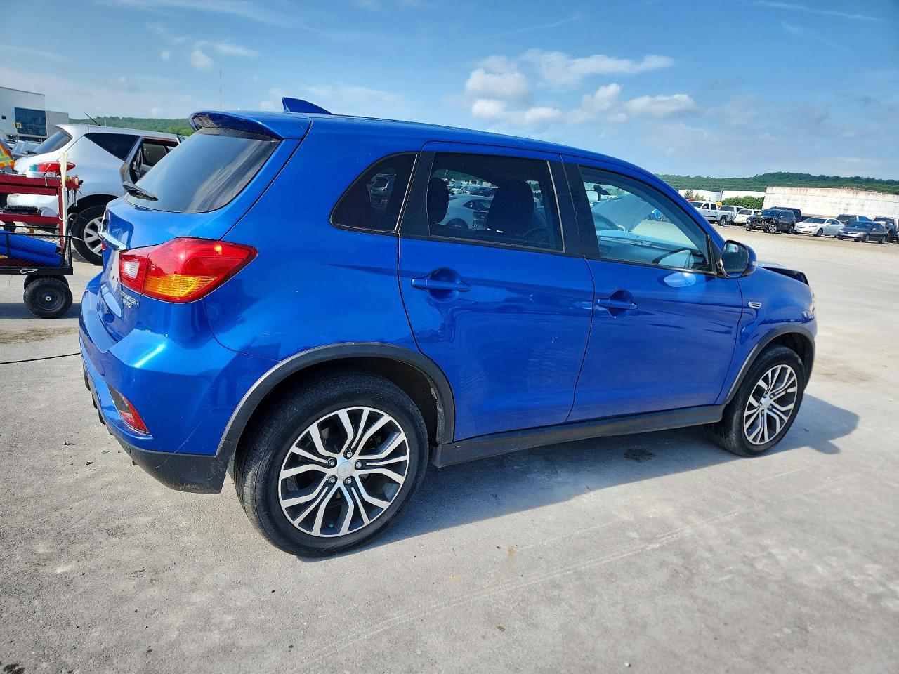 2018 Mitsubishi Outlander Sport Es - Фото 3