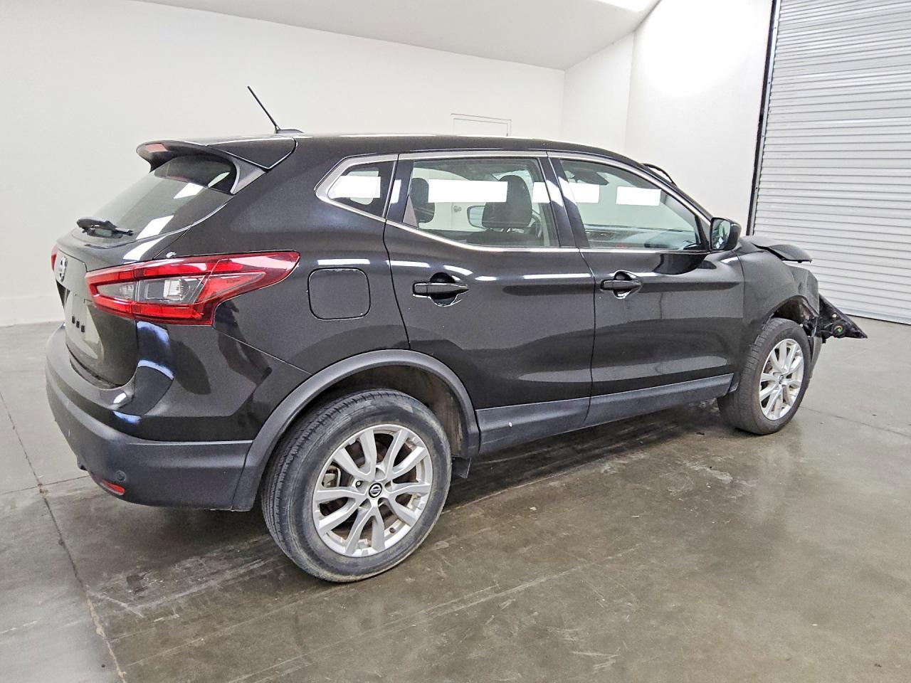 2021 Nissan Rogue Sport S - Фото 3