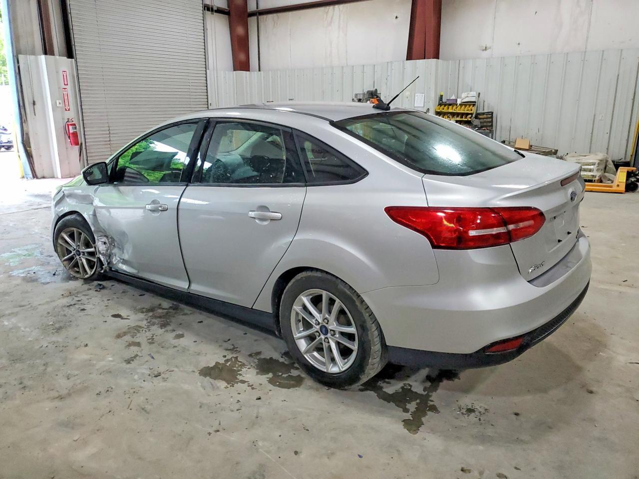 2015 Ford Focus Se - Фото 2