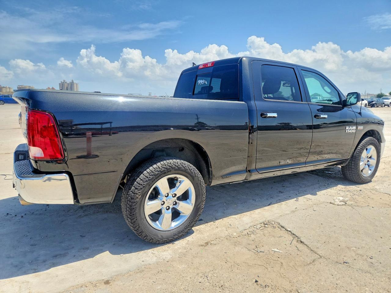 2018 Ram 1500 Slt - Фото 3
