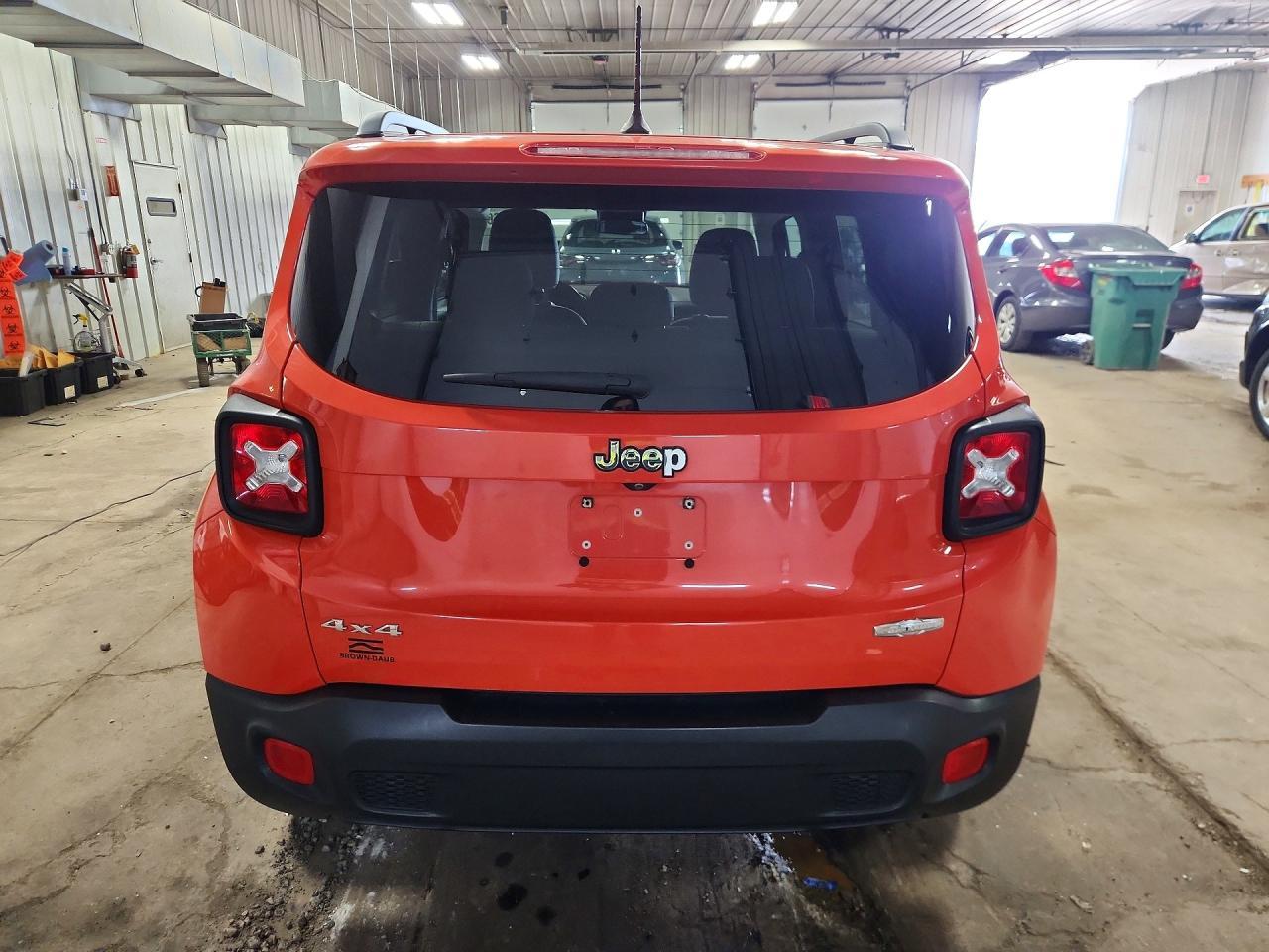 2016 Jeep Renegade Latitude - Фото 6