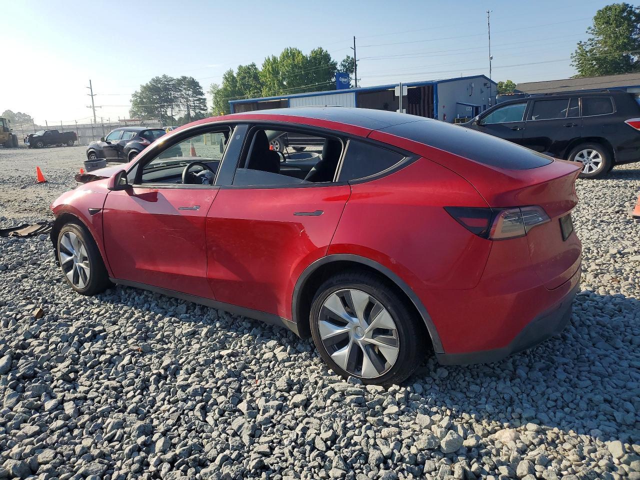 2023 Tesla Model Y - Image 2