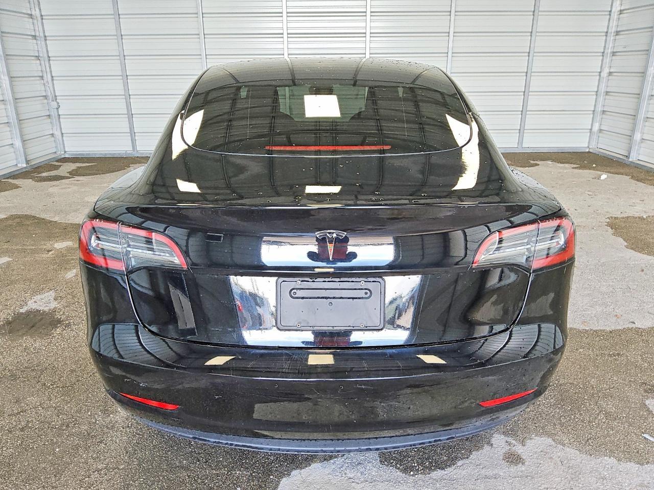 2023 Tesla Model 3 - Фото 6