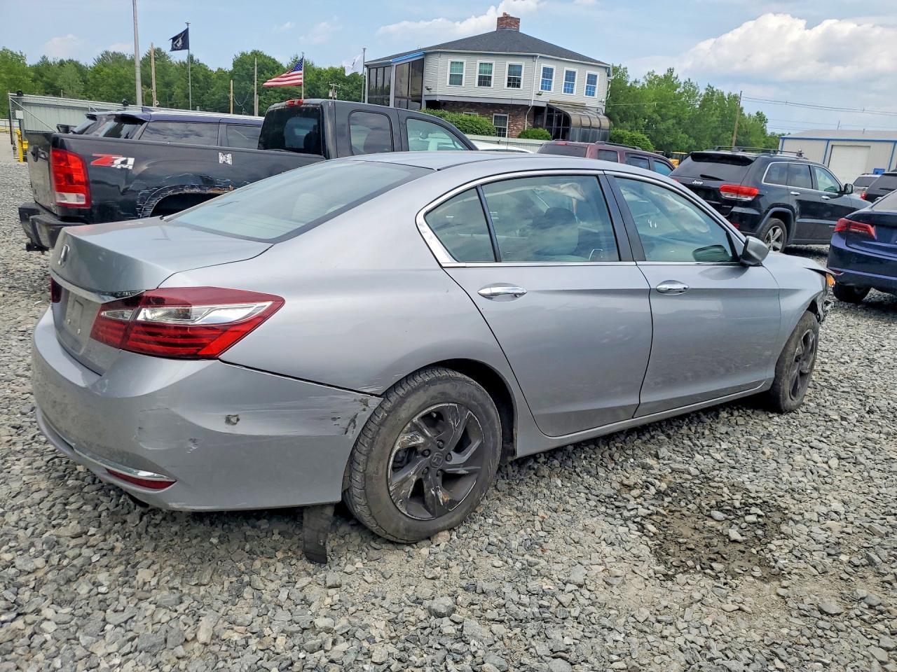 2017 Honda Accord Lx - Фото 3